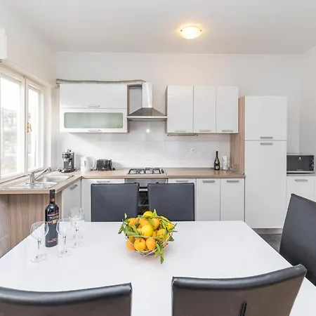 Beautiful In Kastel Stafilic Kaštela