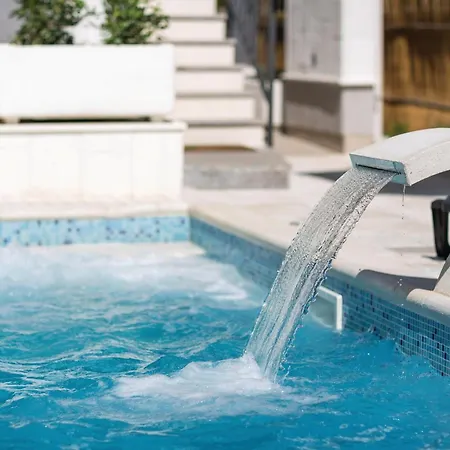 Beautiful In Kastel Stafilic Kaštela