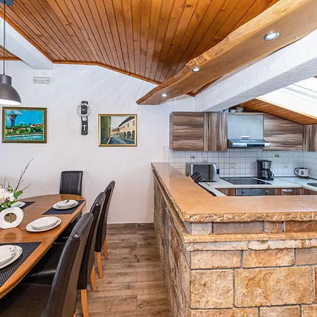 Apartment In Kastel Stafilic With Sauna