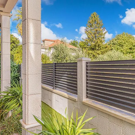 Beautiful In Kastel Stafilic Apartamento Kaštela