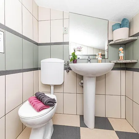 Beautiful In Kastel Stafilic *